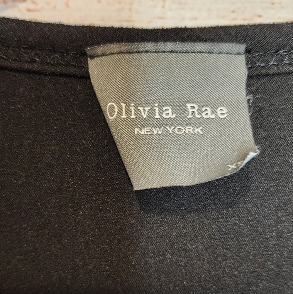 Olivia Rae Crop Top - Picture 2 of 8